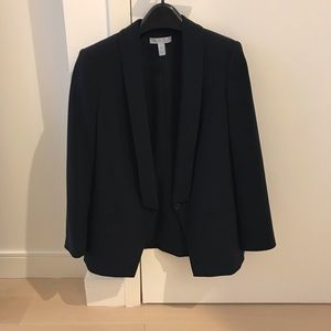 Draped, relaxed black blazer